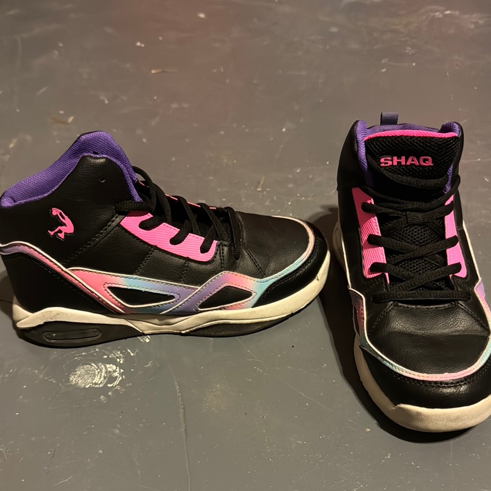 Kids High-Top Sneakers - Black and Pink